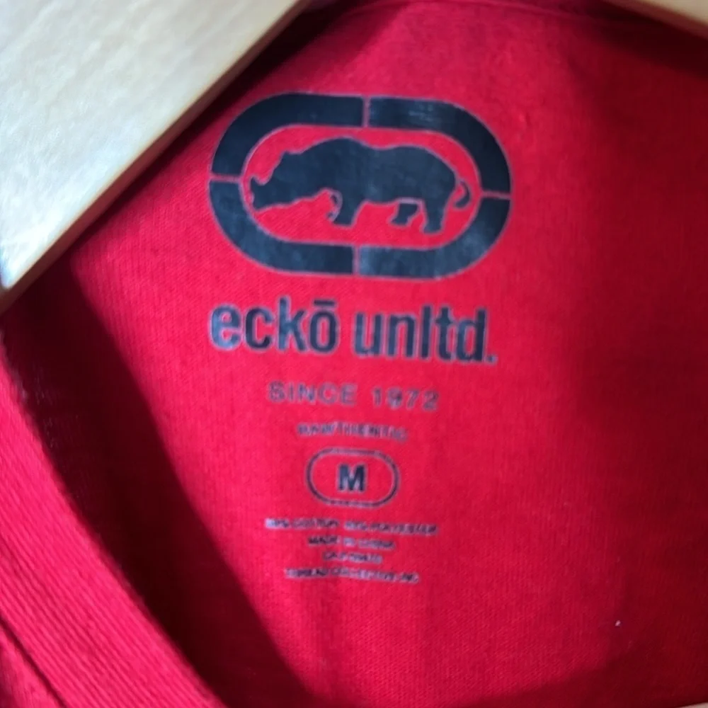 Ecko Unltd Red V Neck Tee Size Medium
